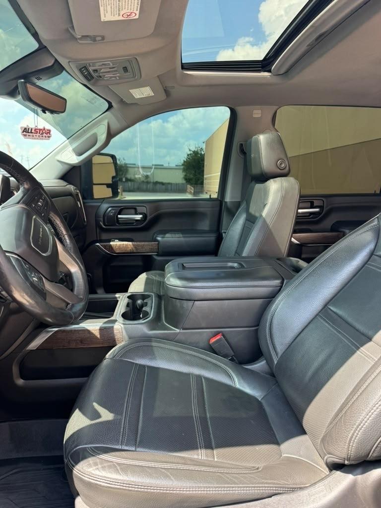 GMC Sierra 2500HD 4WD Crew Cab 159" Denali 2022