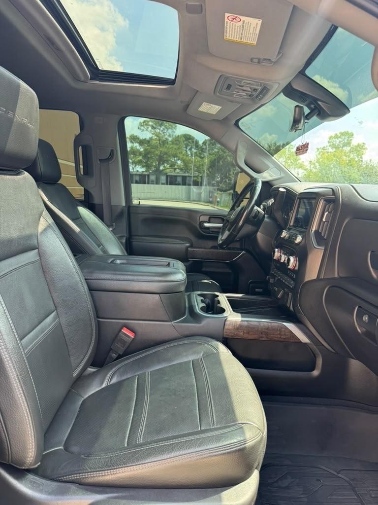GMC Sierra 2500HD 4WD Crew Cab 159" Denali 2022