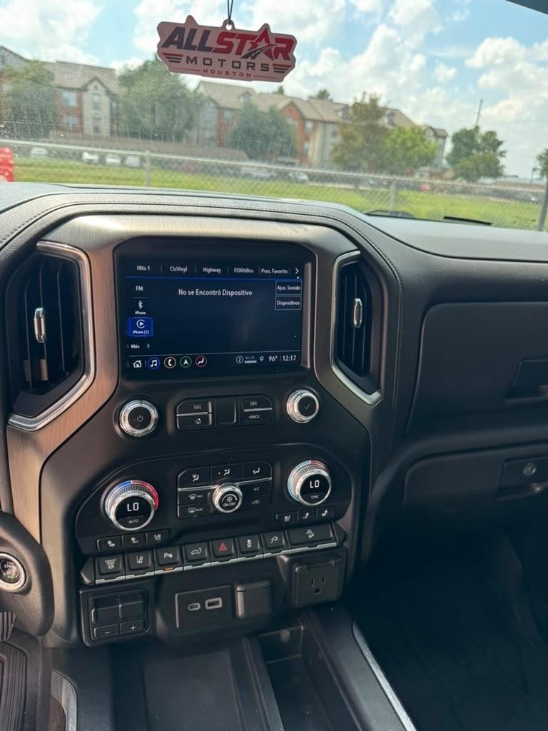 GMC Sierra 2500HD 4WD Crew Cab 159" Denali 2022