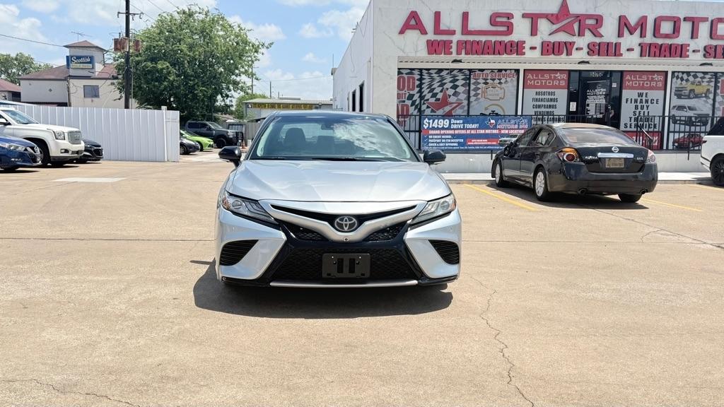 Toyota Camry XLE V6 2018