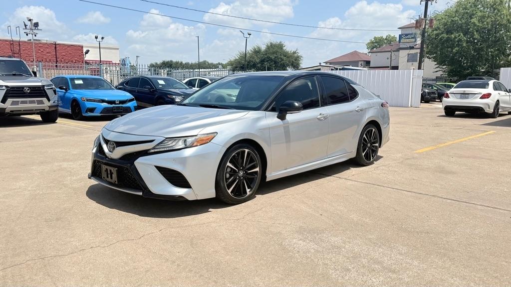 Toyota Camry XLE V6 2018