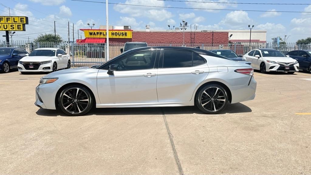 Toyota Camry XLE V6 2018
