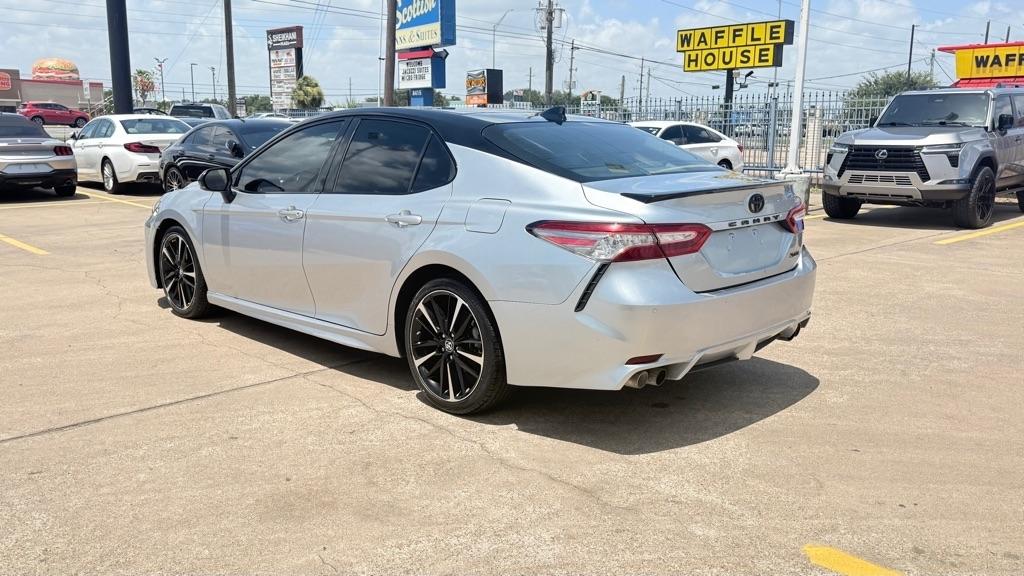 Toyota Camry XLE V6 2018