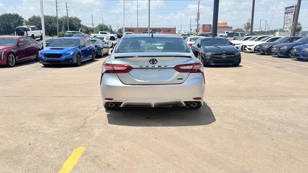 Toyota Camry XLE V6 2018