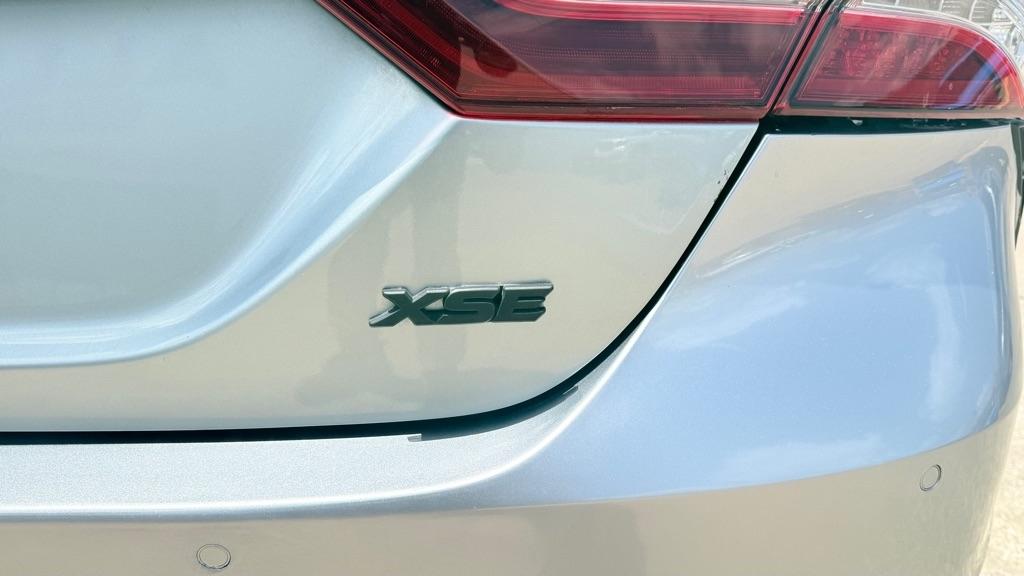 Toyota Camry XLE V6 2018