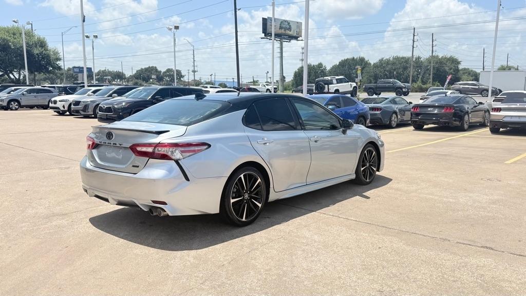 Toyota Camry XLE V6 2018