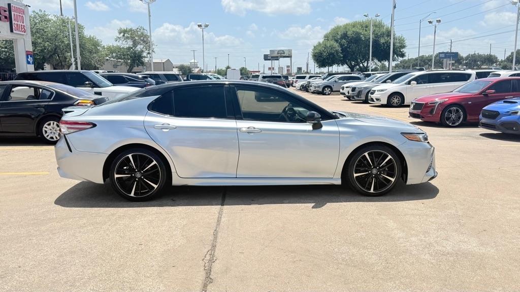 Toyota Camry XLE V6 2018