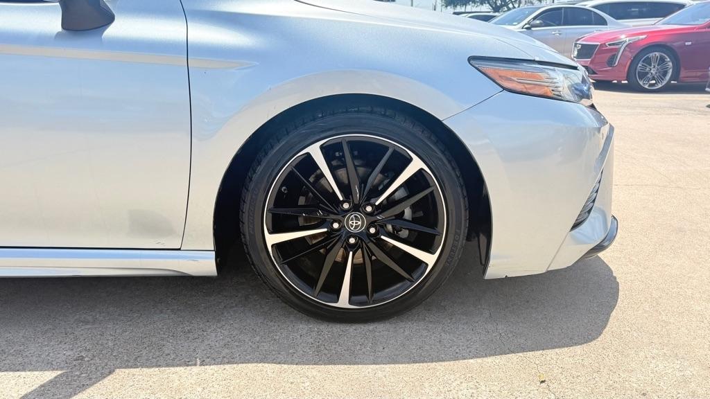 Toyota Camry XLE V6 2018