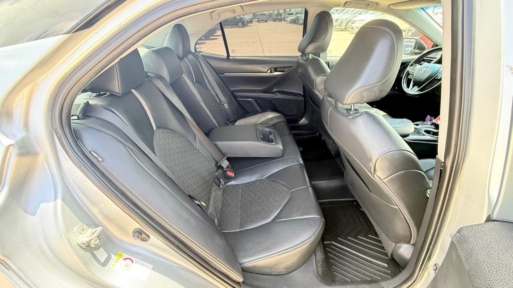 Toyota Camry XLE V6 2018