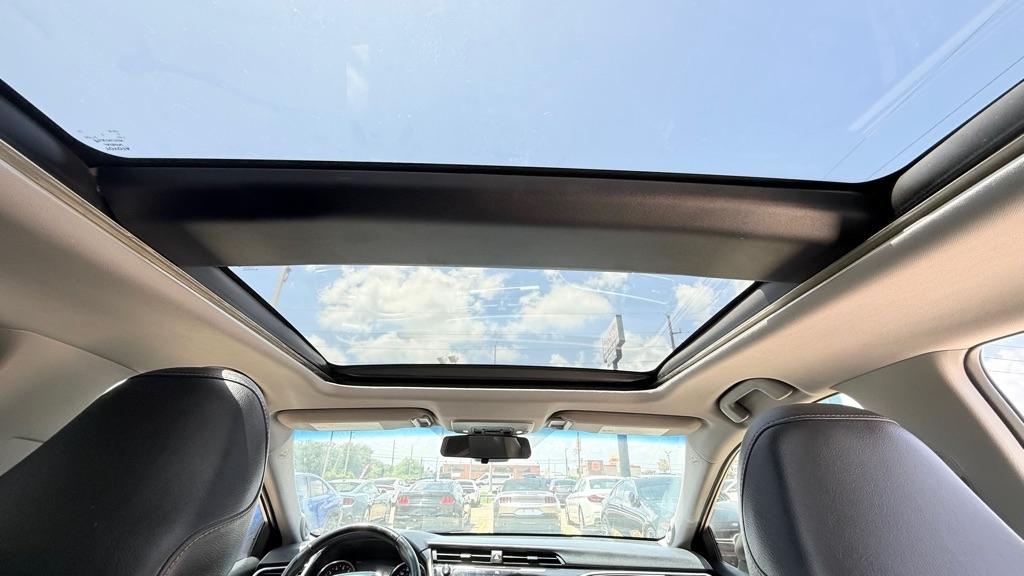 Toyota Camry XLE V6 2018