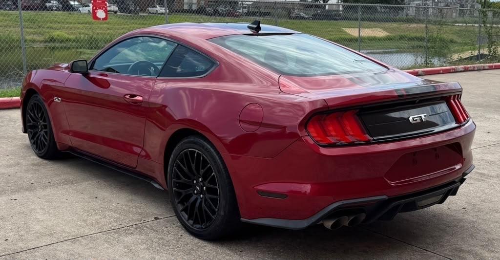 Ford Mustang GT Fastback 2022