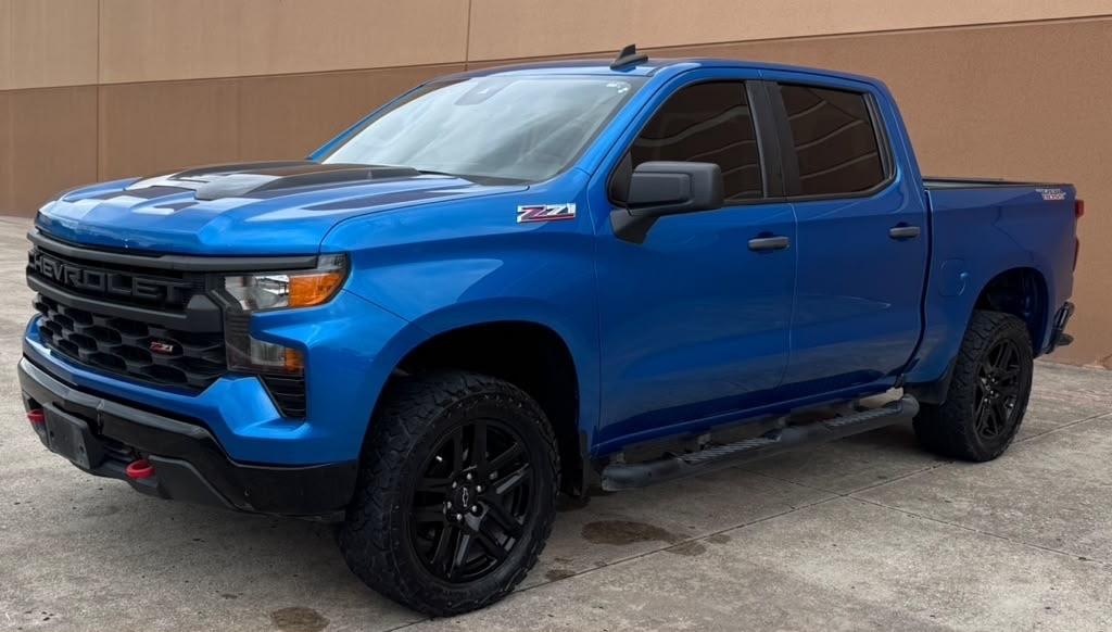 Chevrolet Silverado 1500 4WD Crew Cab 147" Custom Trail Boss 2022