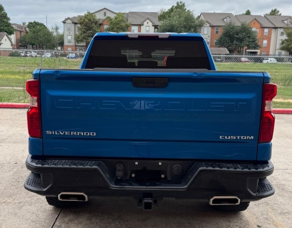 Chevrolet Silverado 1500 4WD Crew Cab 147" Custom Trail Boss 2022