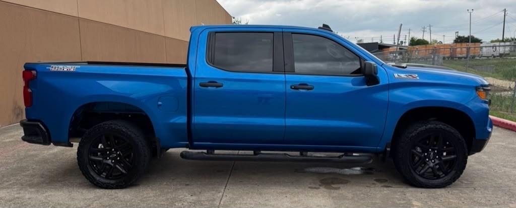 Chevrolet Silverado 1500 4WD Crew Cab 147" Custom Trail Boss 2022