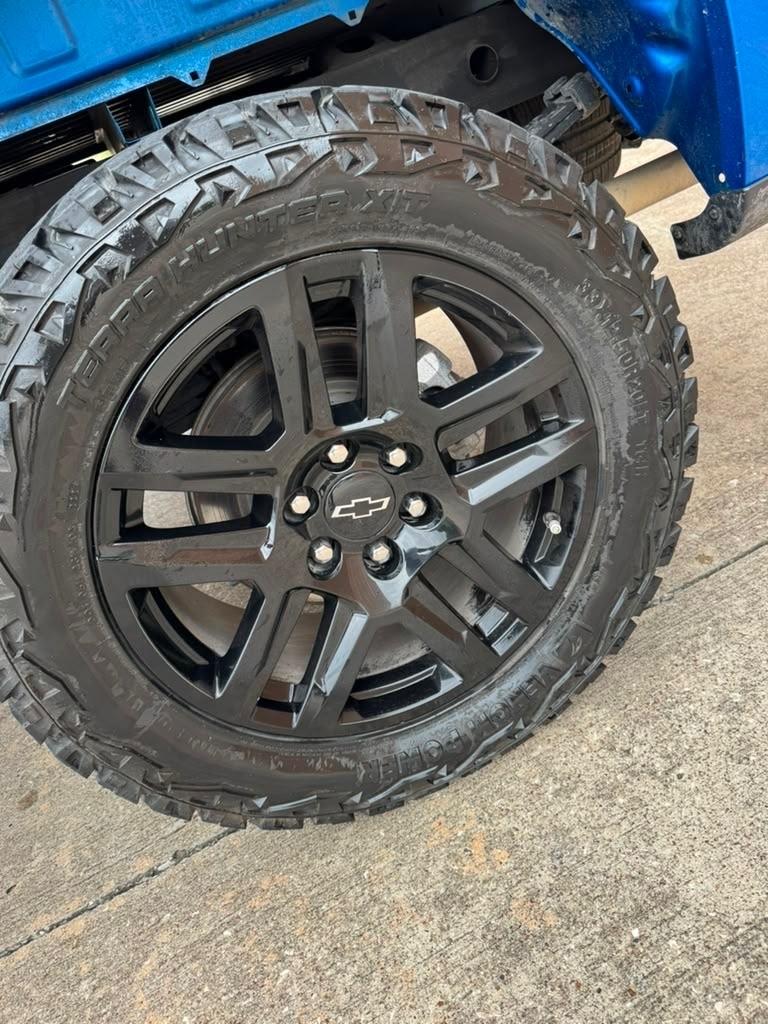 Chevrolet Silverado 1500 4WD Crew Cab 147" Custom Trail Boss 2022