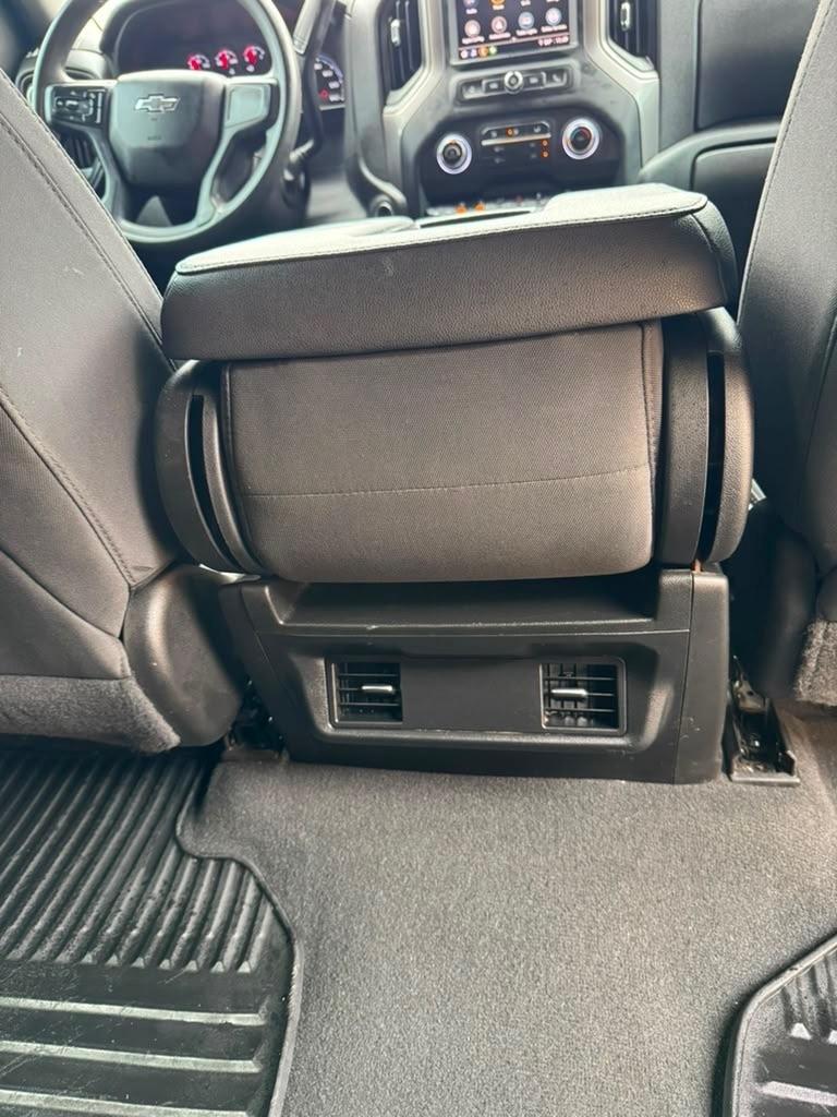 Chevrolet Silverado 1500 4WD Crew Cab 147" Custom Trail Boss 2022