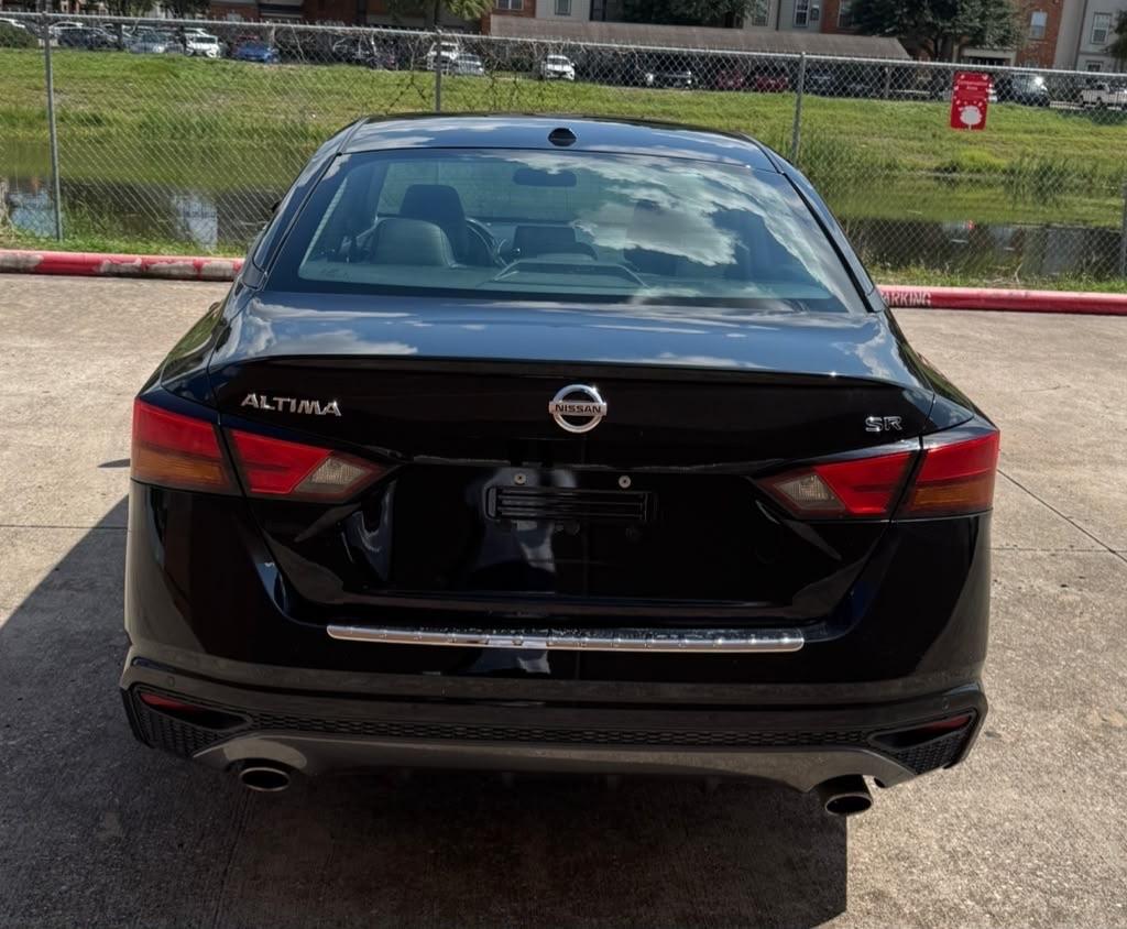 Nissan Altima 2.5 SR Sedan 2021