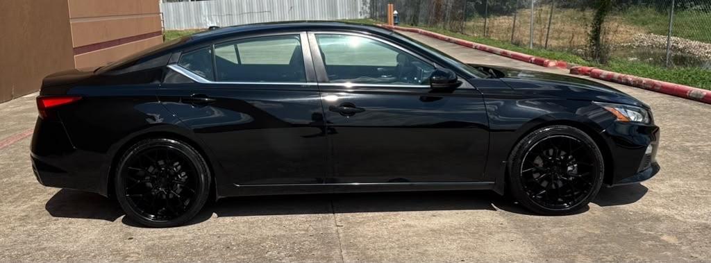 Nissan Altima 2.5 SR Sedan 2021