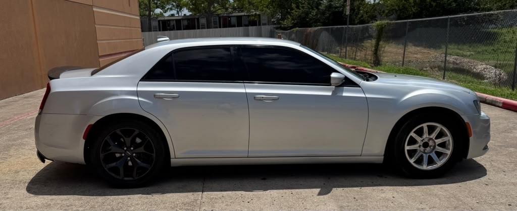 Chrysler 300 300S RWD 2021