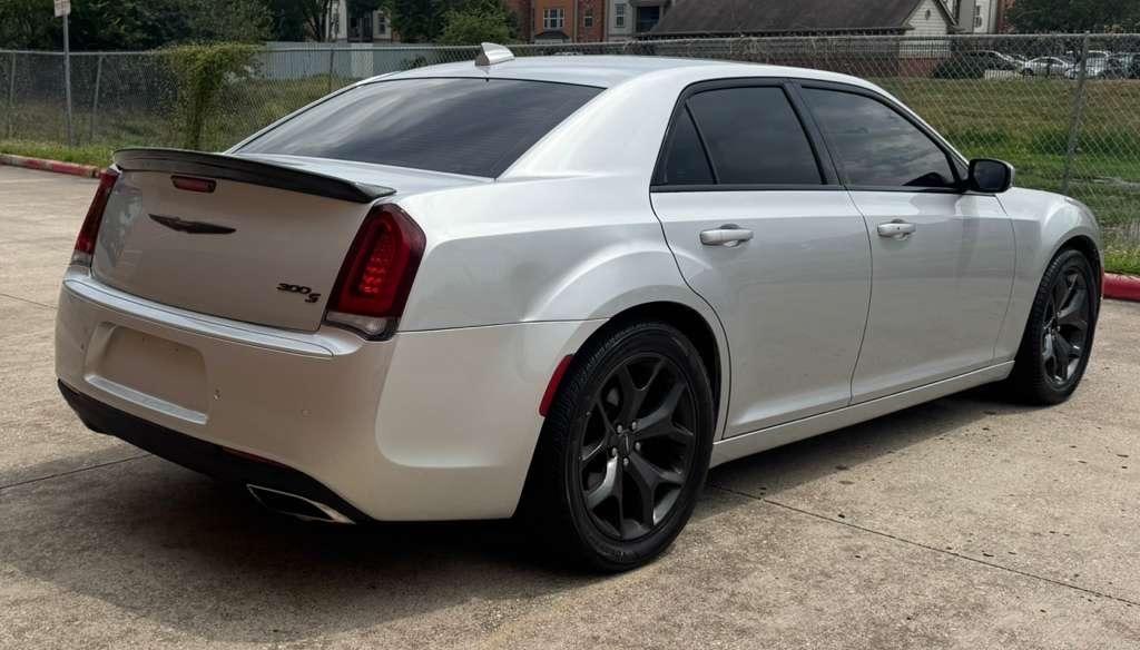 Chrysler 300 300S RWD 2021