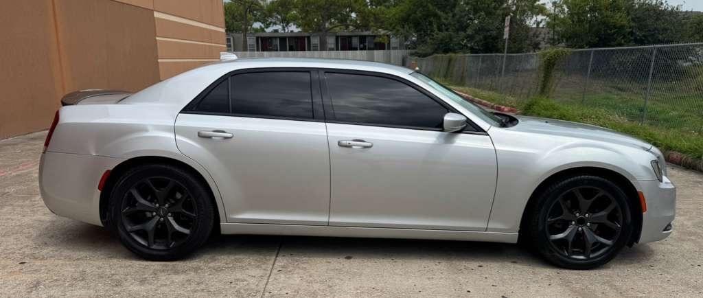 Chrysler 300 300S RWD 2021
