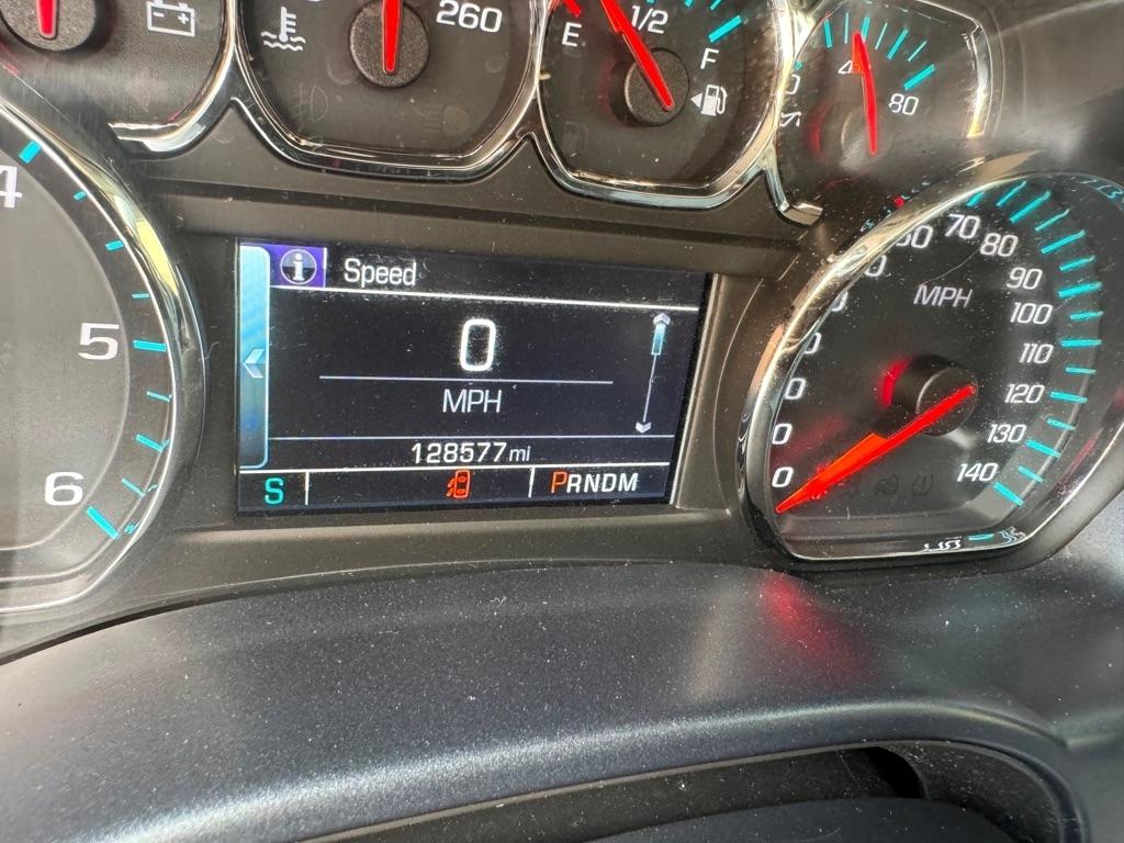 Chevrolet Silverado 1500 2WD Crew Cab 143.5" LT w/1LT 2015