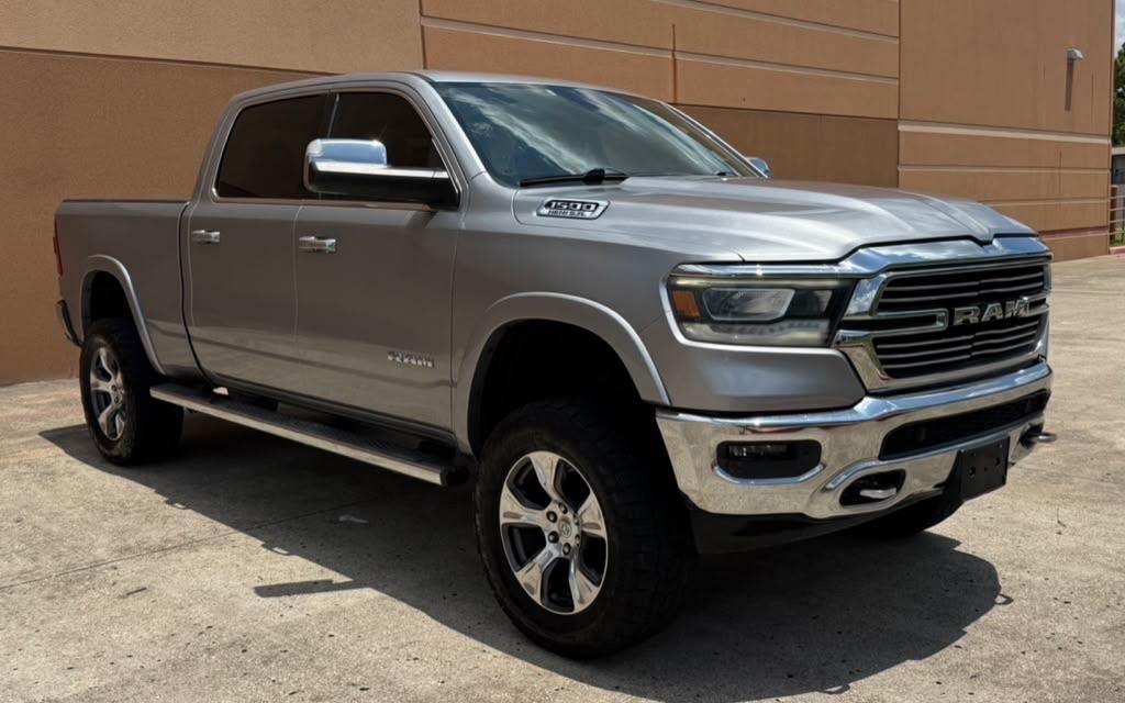 2019 RAM 1500 Laramie 4x4 Crew Cab 6'4" Box