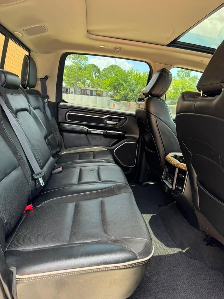 RAM 1500 Laramie 4x4 Crew Cab 6'4" Box 2019