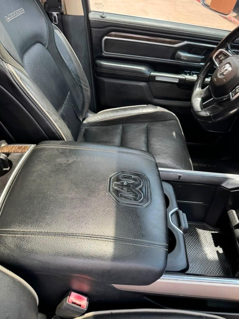 RAM 1500 Laramie 4x4 Crew Cab 6'4" Box 2019