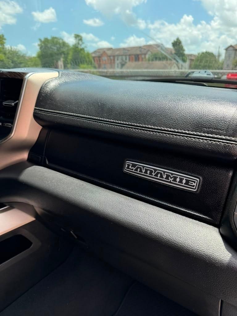 RAM 1500 Laramie 4x4 Crew Cab 6'4" Box 2019