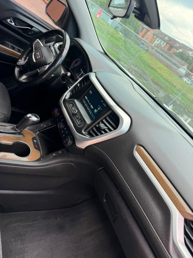 GMC Acadia AWD 4dr SLE w/SLE-2 2018