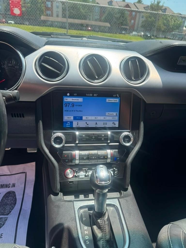 Ford Mustang EcoBoost Fastback 2019