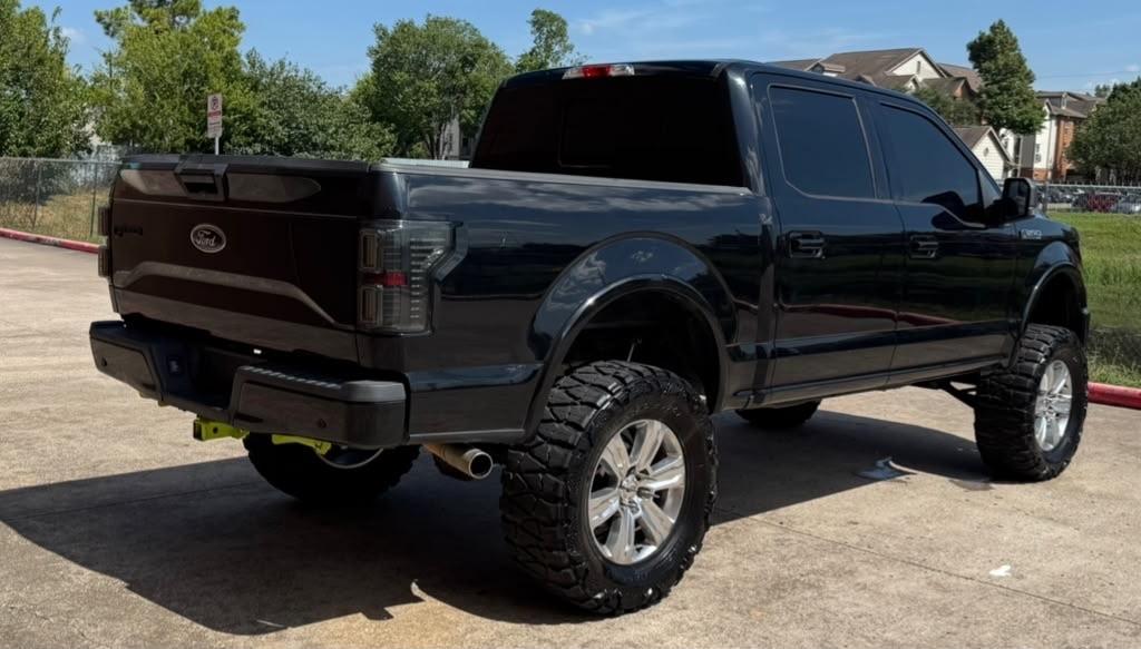 Ford F-150 Lariat 2WD SuperCrew 5.5' Box 2017