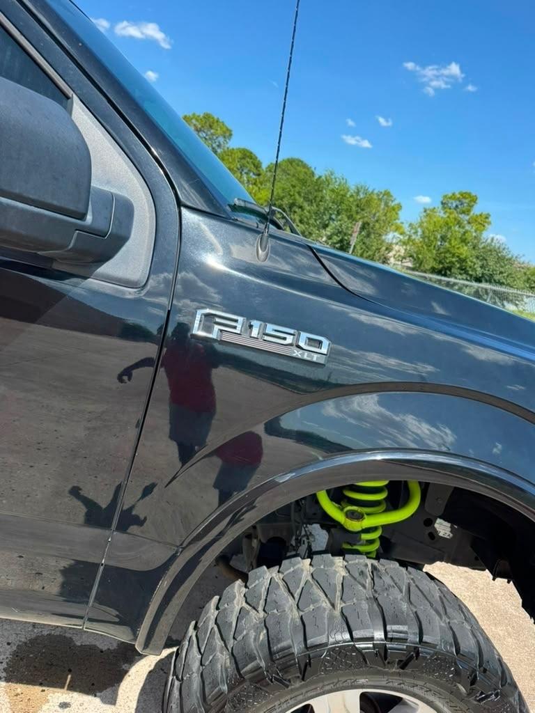 Ford F-150 Lariat 2WD SuperCrew 5.5' Box 2017