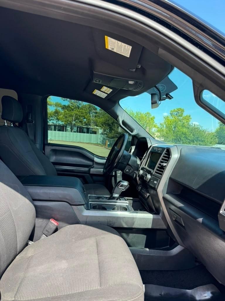 Ford F-150 Lariat 2WD SuperCrew 5.5' Box 2017