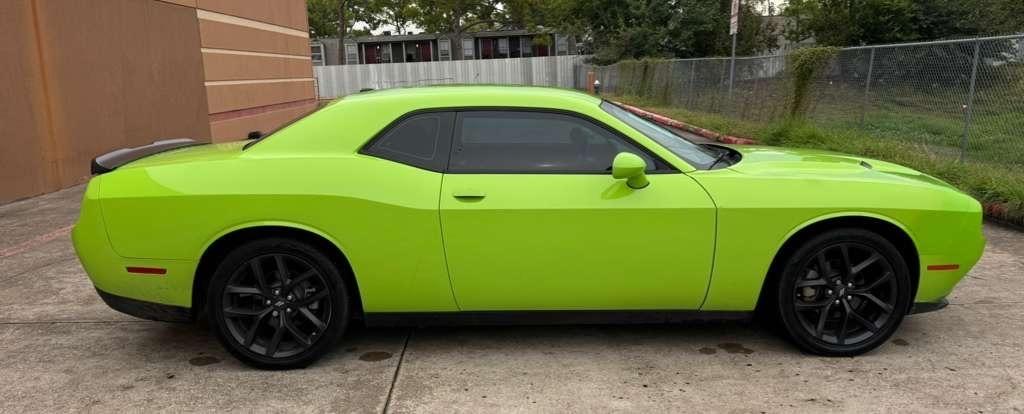 Dodge Challenger SXT RWD 2023