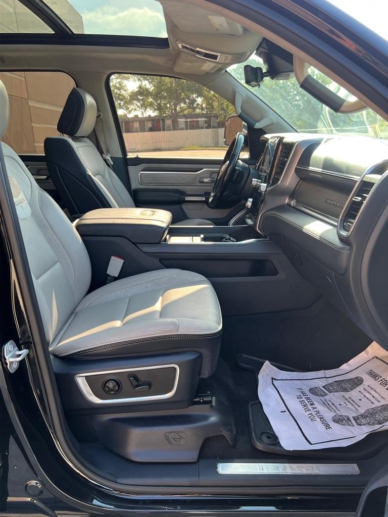 RAM 1500 Limited 4x4 Crew Cab 5'7" Box 2022