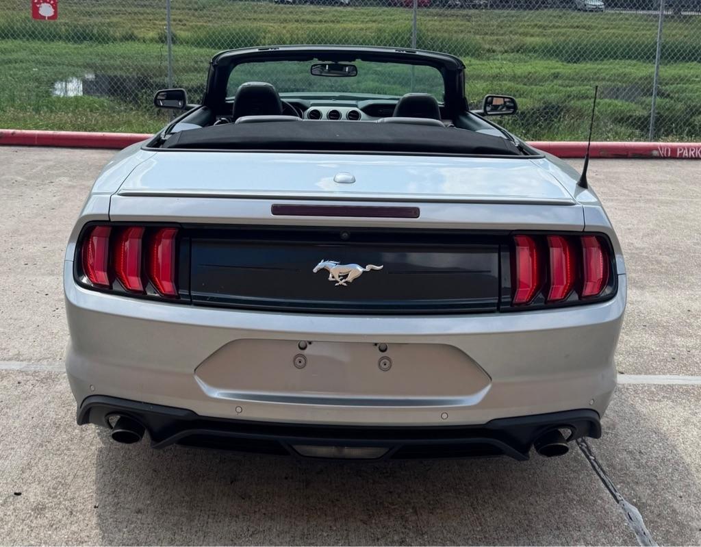 Ford Mustang EcoBoost Convertible 2020