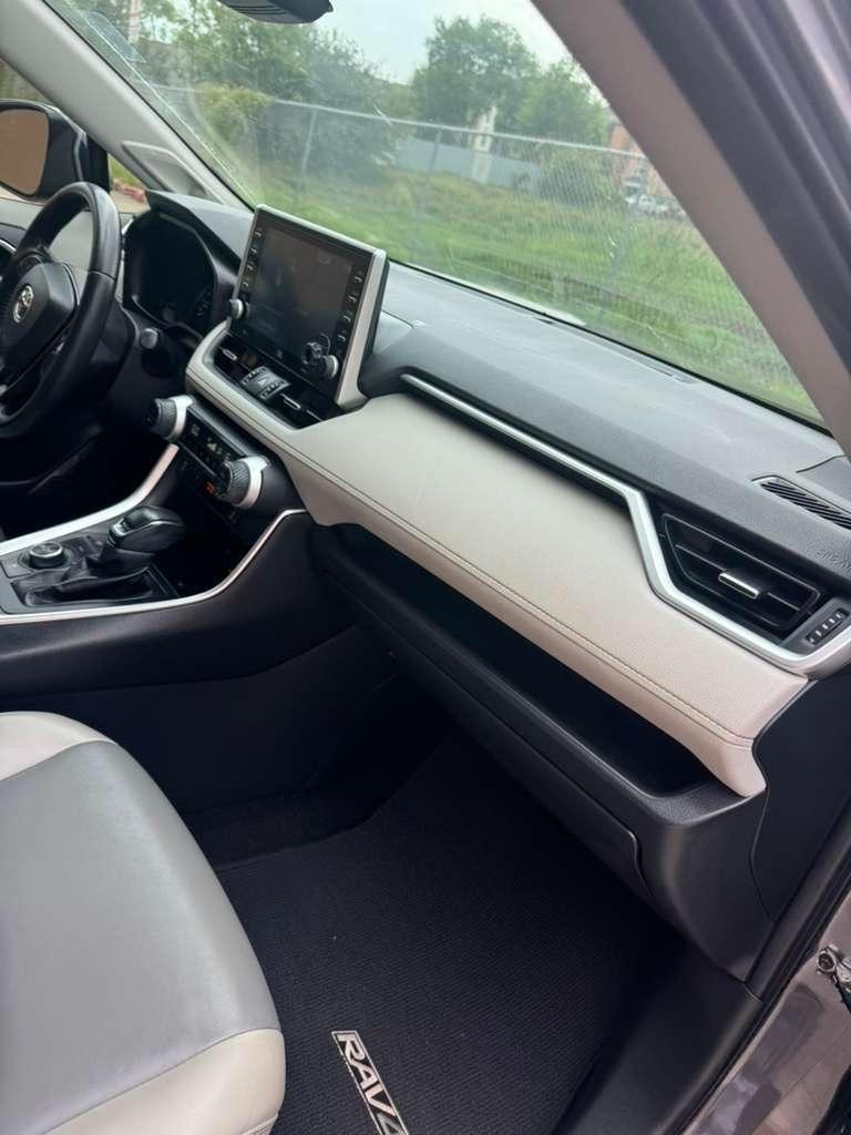 Toyota RAV4 Hybrid XLE Premium AWD (Natl) 2022