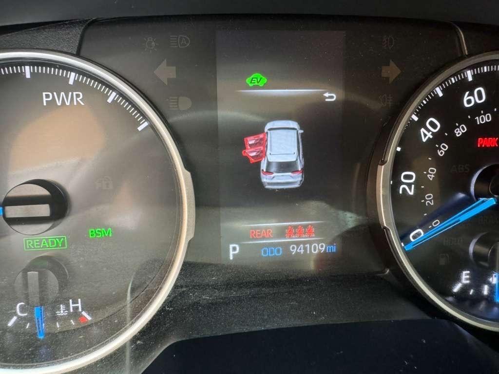 Toyota RAV4 Hybrid XLE Premium AWD (Natl) 2022