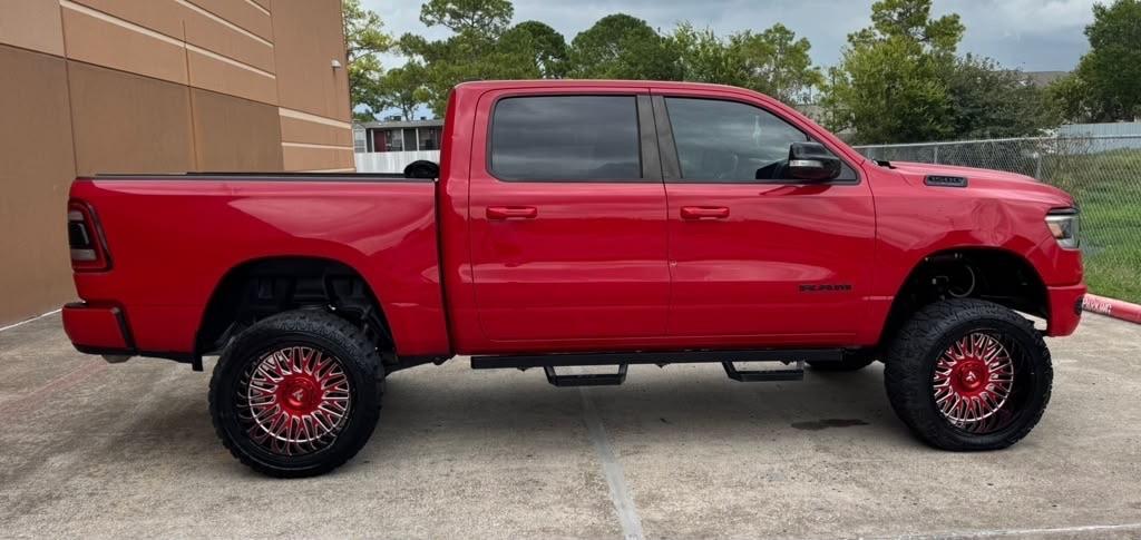 RAM 1500 Lone Star 4x4 Crew Cab 5'7" Box 2021