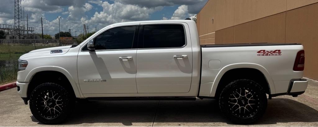 RAM 1500 Longhorn 4x4 Crew Cab 5'7" Box 2021