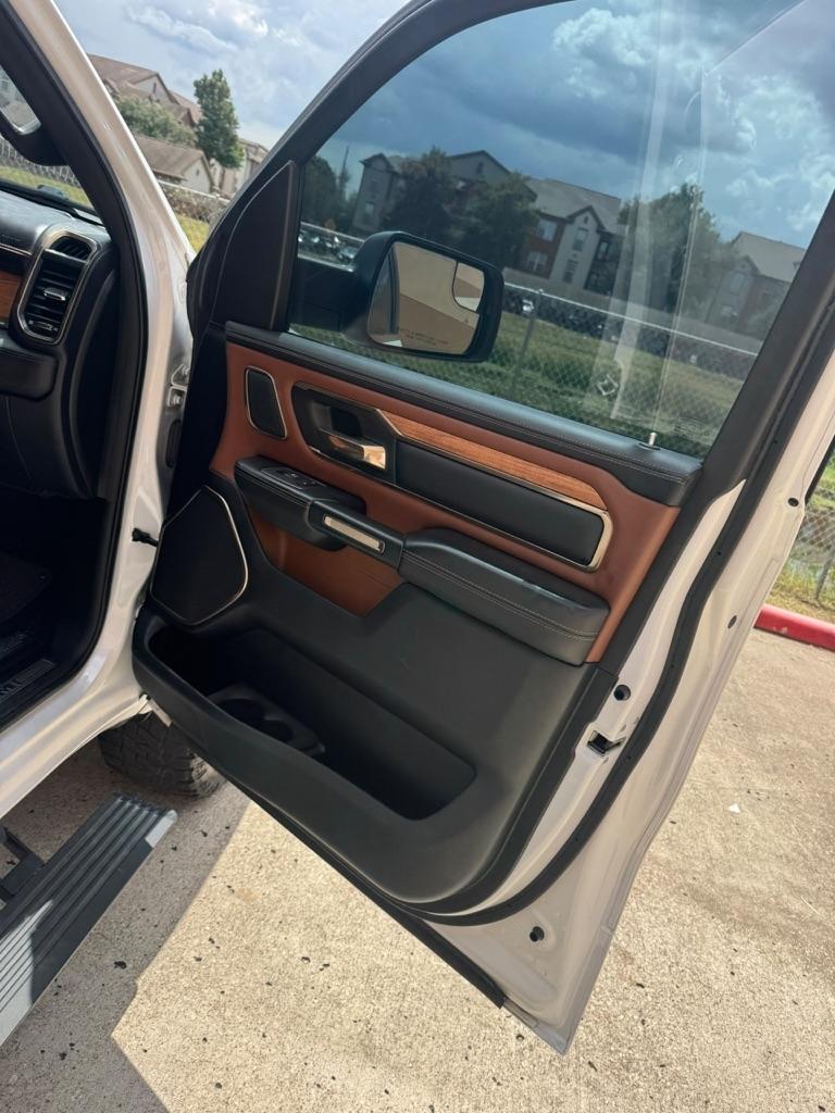 RAM 1500 Longhorn 4x4 Crew Cab 5'7" Box 2021