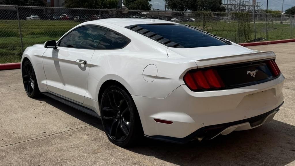 Ford Mustang 2dr Fastback EcoBoost 2016