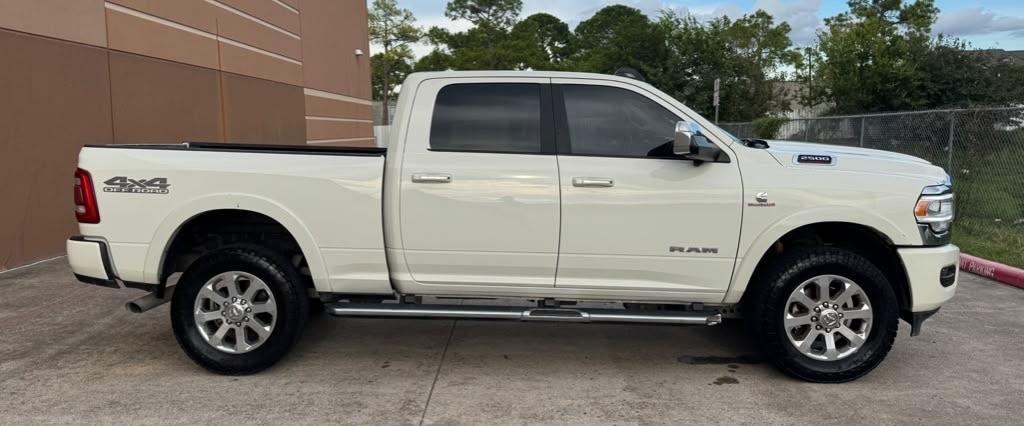RAM 2500 Laramie 4x4 Crew Cab 6'4" Box 2021