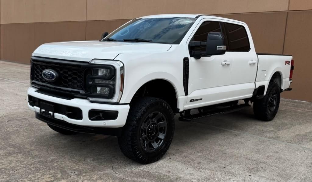 Ford Super Duty F-250 SRW King Ranch 4WD Crew Cab 8' Box 2024