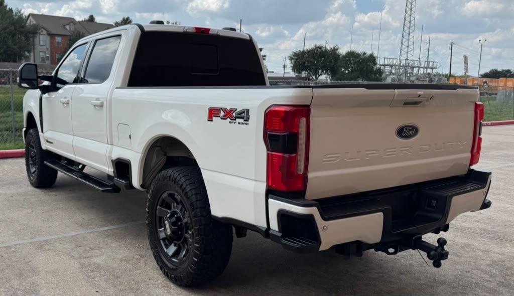 Ford Super Duty F-250 SRW King Ranch 4WD Crew Cab 8' Box 2024
