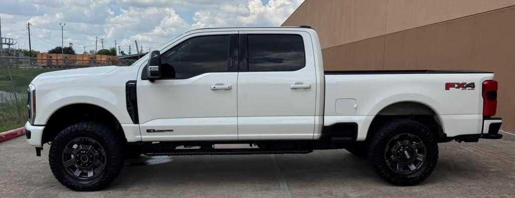 Ford Super Duty F-250 SRW King Ranch 4WD Crew Cab 8' Box 2024