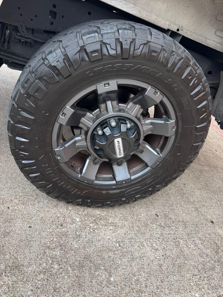 Ford Super Duty F-250 SRW King Ranch 4WD Crew Cab 8' Box 2024
