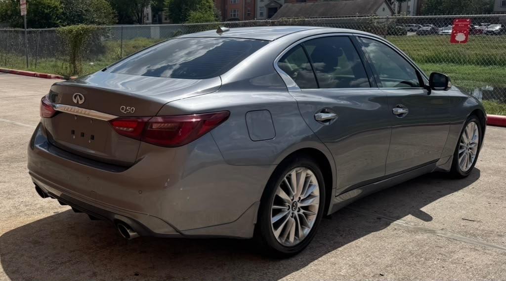 Infiniti Q50 3.0t LUXE RWD 2021